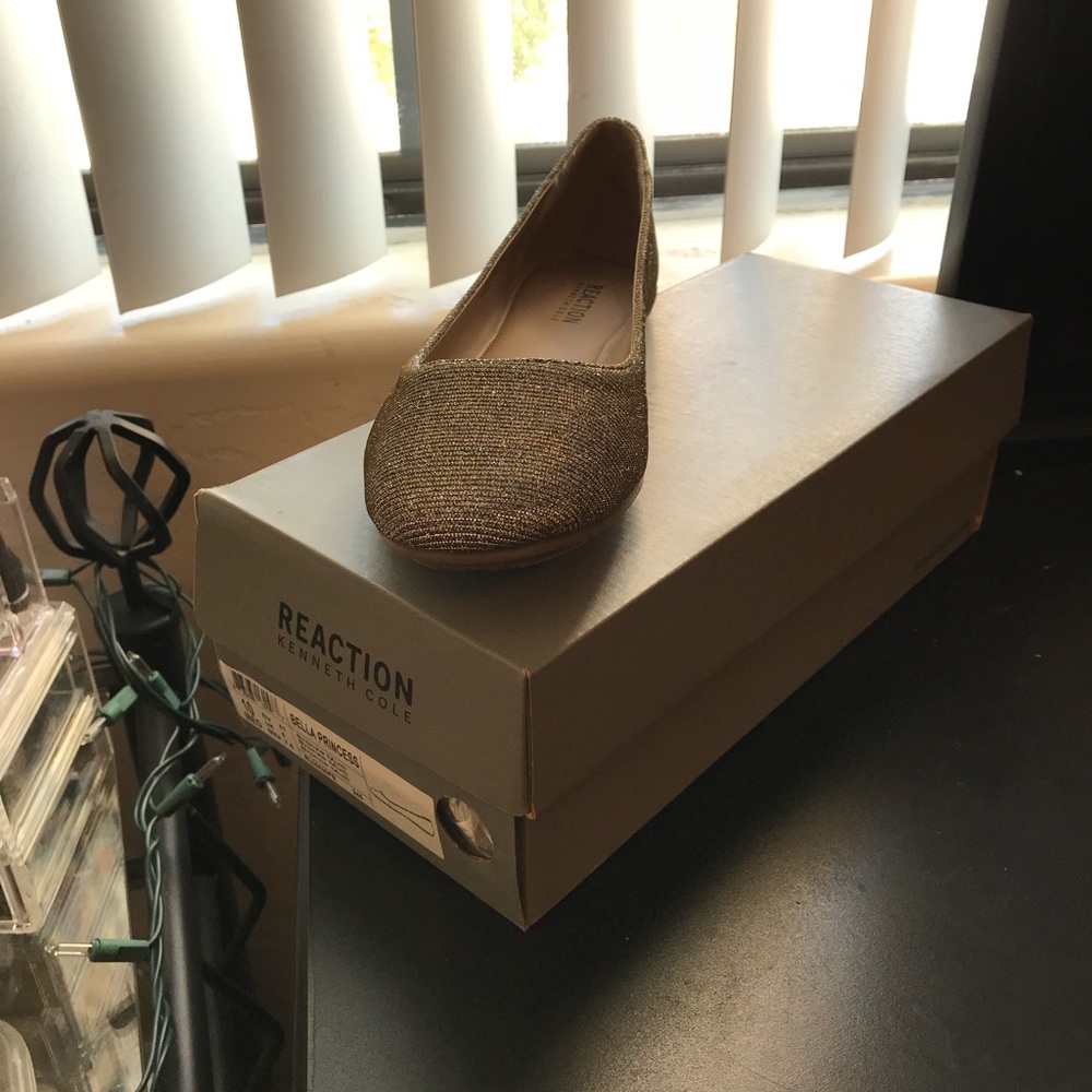 ✨Kenneth Cole flats